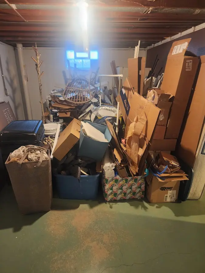 Roll-off dumpster container at job site for 6 Yard Dumpster Rental in Minneola